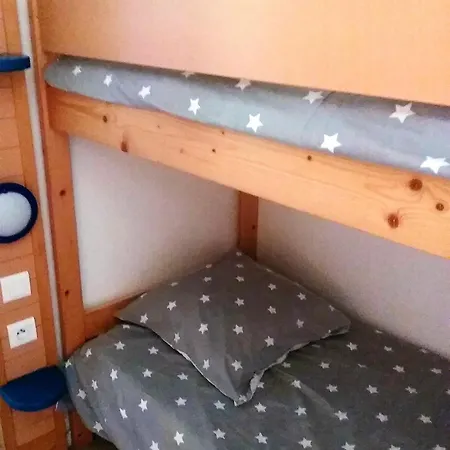 Confortable A 25 M² Avec Piscine Partagee 아파트